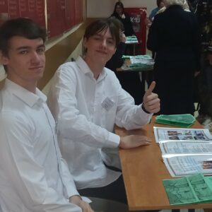 Студенты за партой